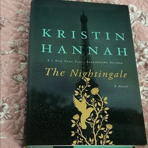 The Nightingale by Kristin Hannah Hardcover